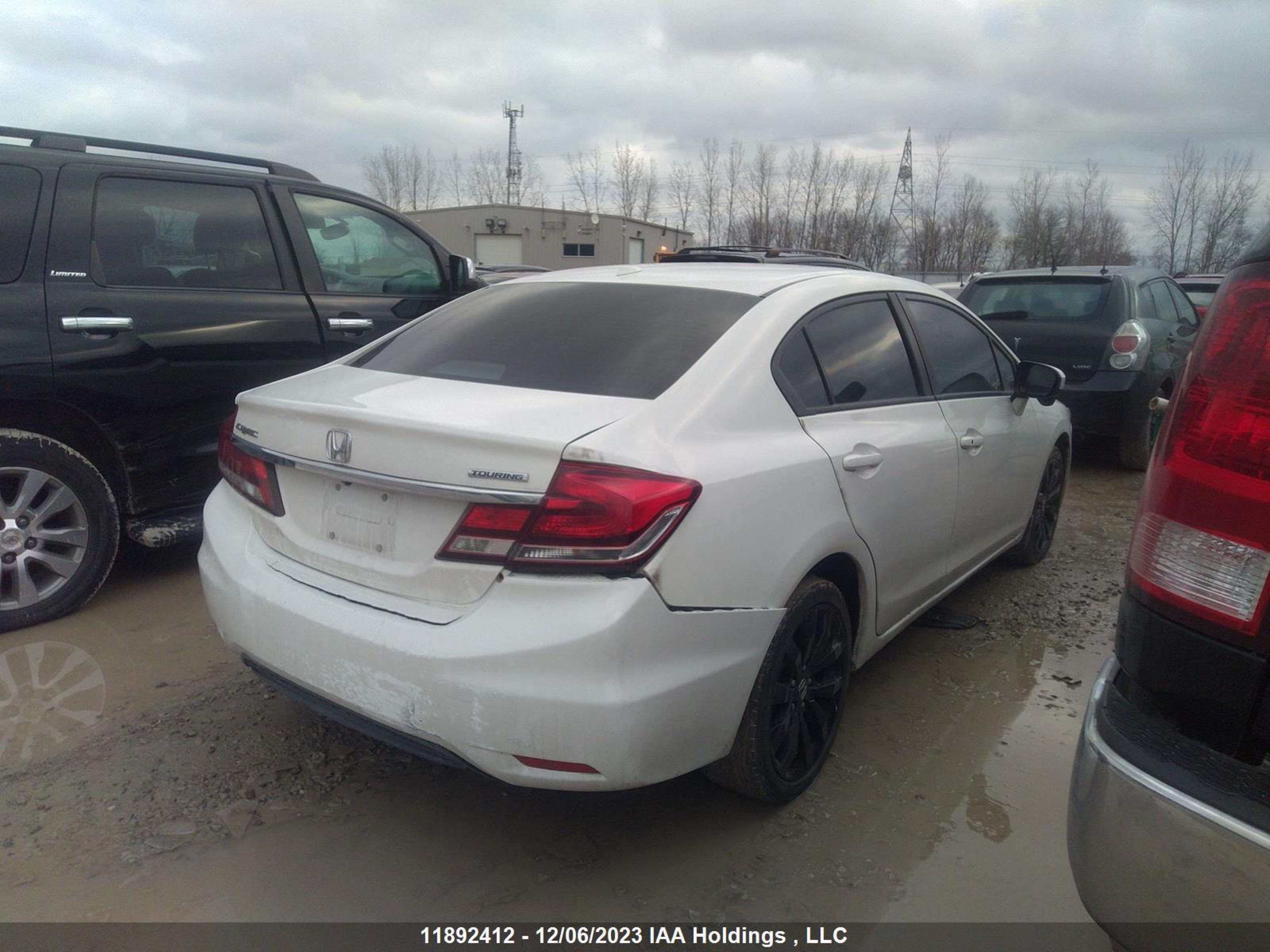 Photo 3 VIN: 2HGFB2F79FH025456 - HONDA CIVIC 