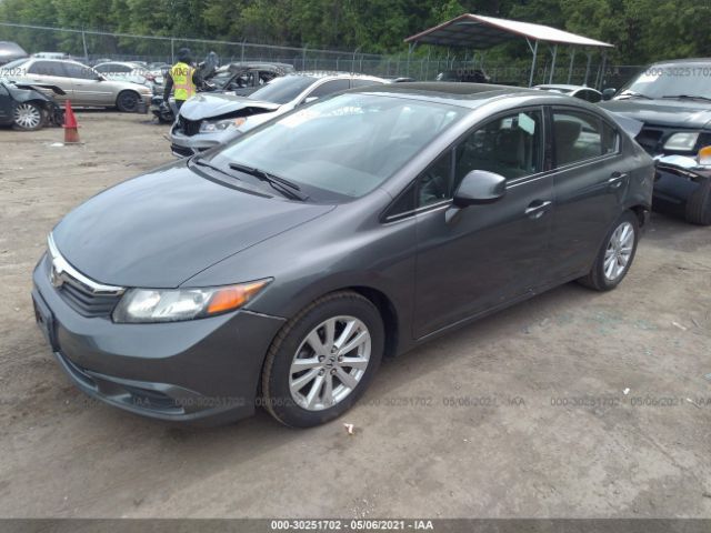 Photo 1 VIN: 2HGFB2F80CH307750 - HONDA CIVIC SDN 