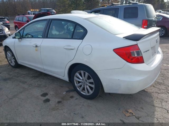 Photo 2 VIN: 2HGFB2F80CH308364 - HONDA CIVIC 