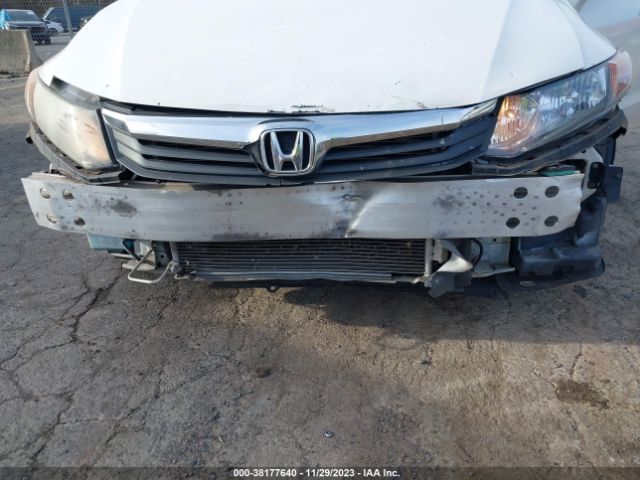 Photo 5 VIN: 2HGFB2F80CH308364 - HONDA CIVIC 