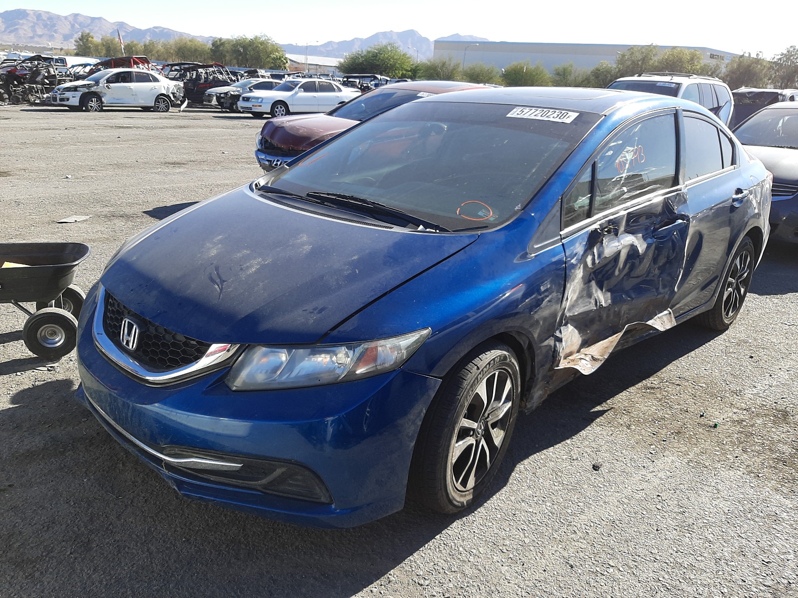 Photo 1 VIN: 2HGFB2F80DH527570 - HONDA CIVIC EX 