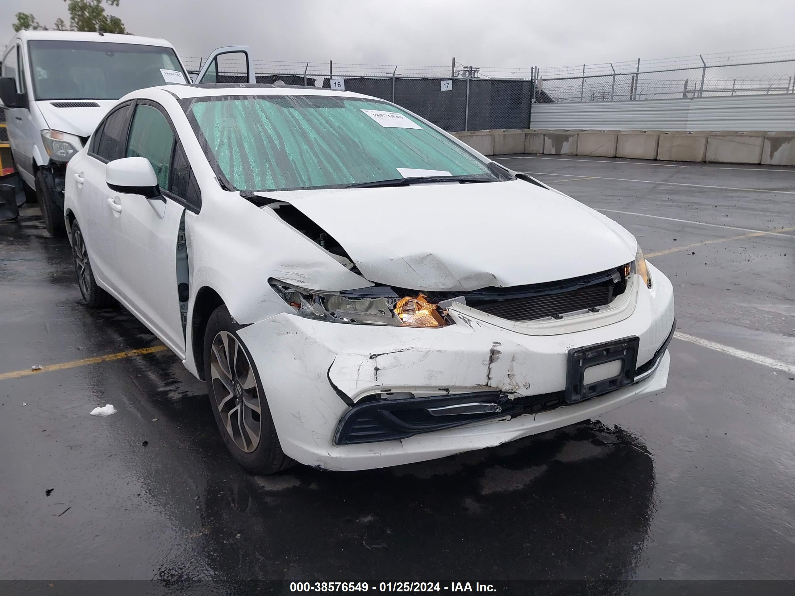 Photo 5 VIN: 2HGFB2F81DH544099 - HONDA CIVIC 