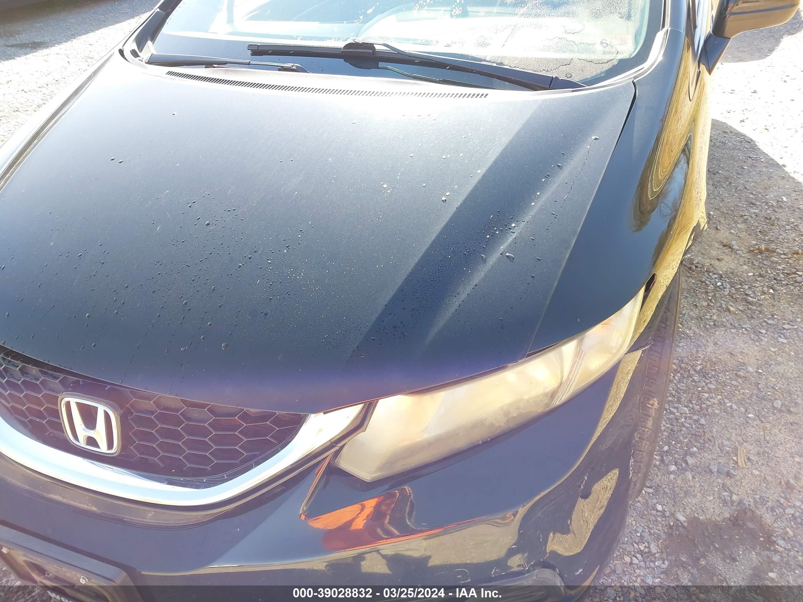 Photo 13 VIN: 2HGFB2F81EH523626 - HONDA CIVIC 