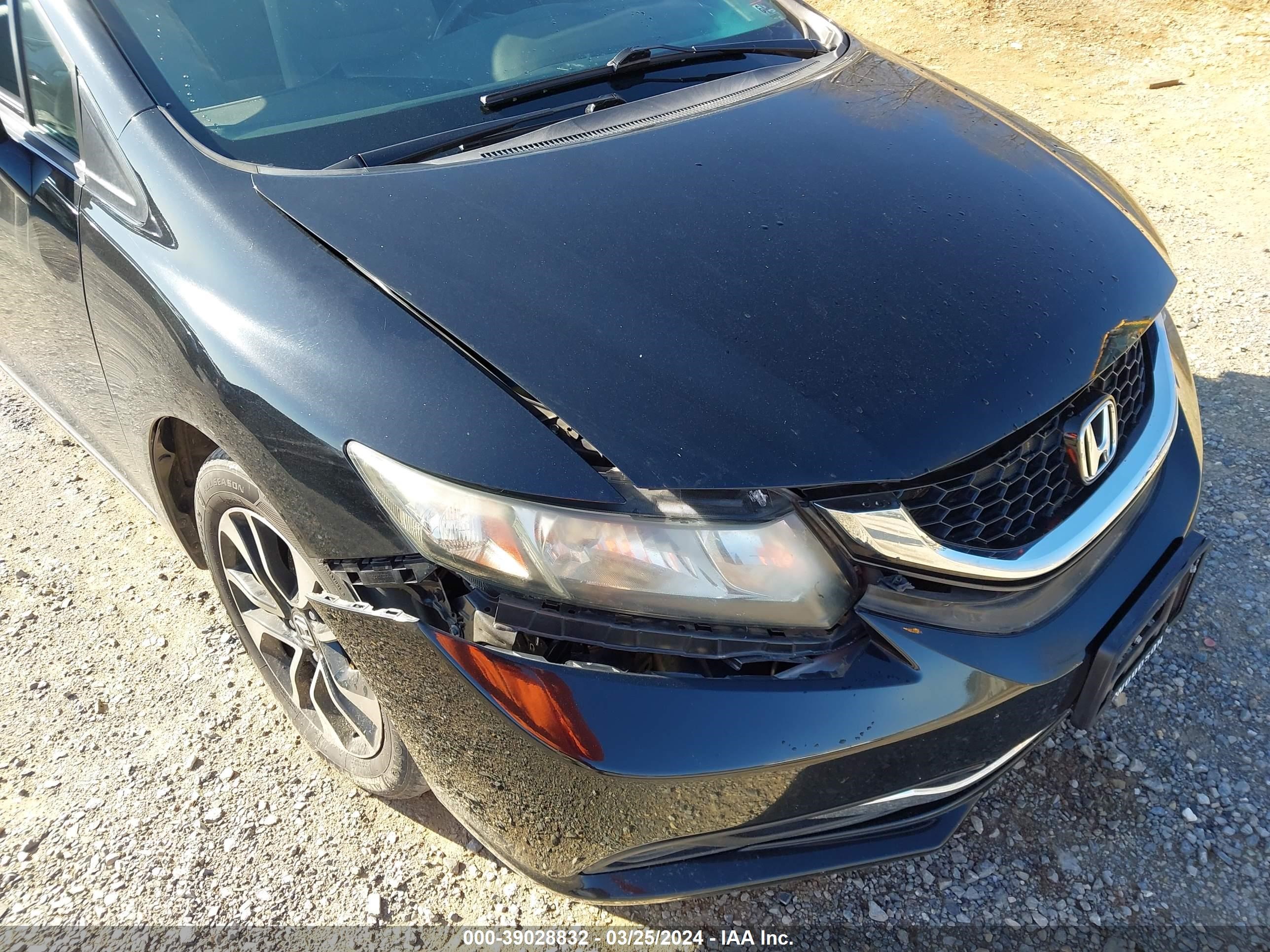 Photo 14 VIN: 2HGFB2F81EH523626 - HONDA CIVIC 