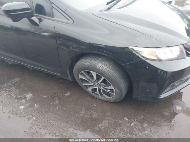 Photo 5 VIN: 2HGFB2F81FH554411 - HONDA CIVIC 