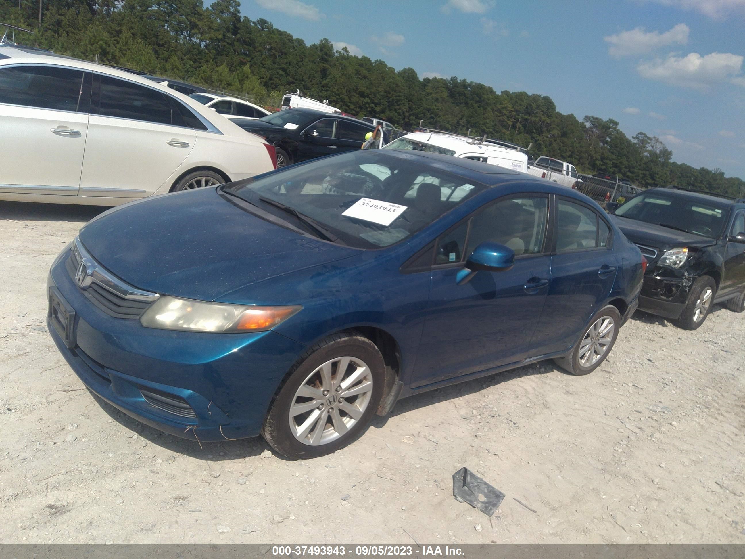 Photo 1 VIN: 2HGFB2F82CH515144 - HONDA CIVIC 