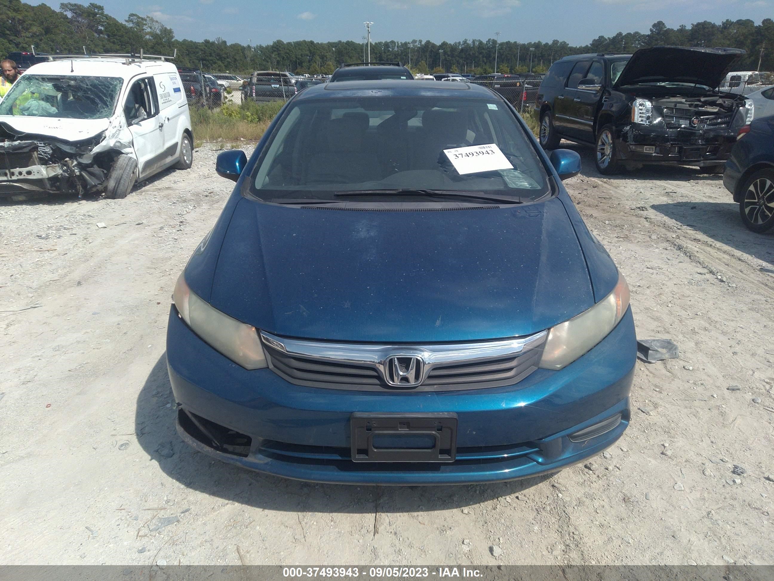 Photo 11 VIN: 2HGFB2F82CH515144 - HONDA CIVIC 