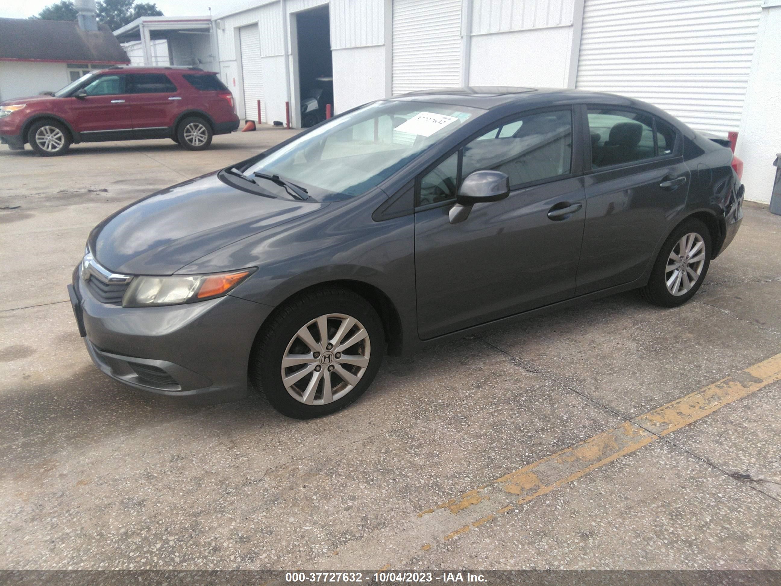 Photo 1 VIN: 2HGFB2F82CH574520 - HONDA CIVIC 