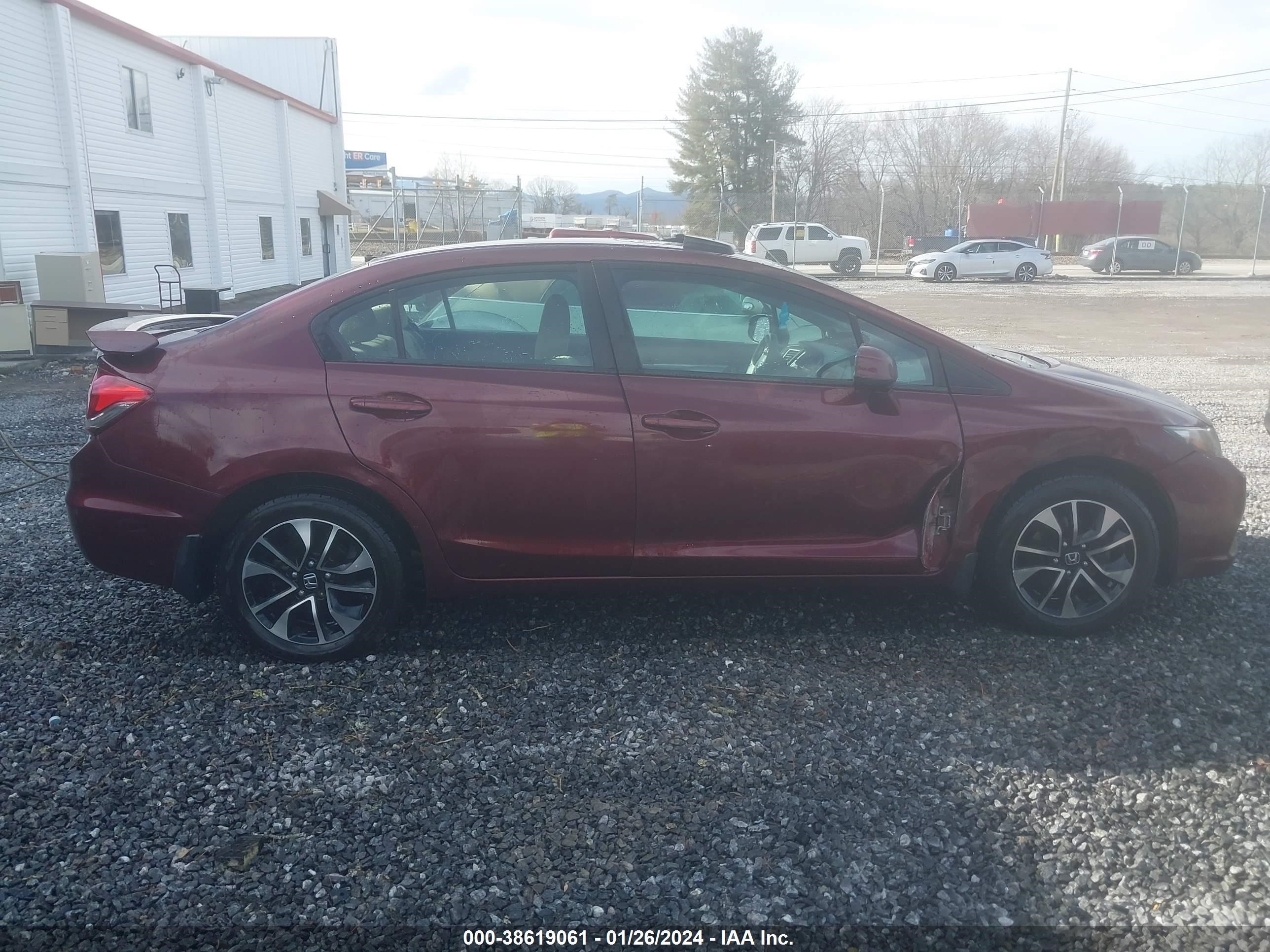 Photo 12 VIN: 2HGFB2F82DH538179 - HONDA CIVIC 