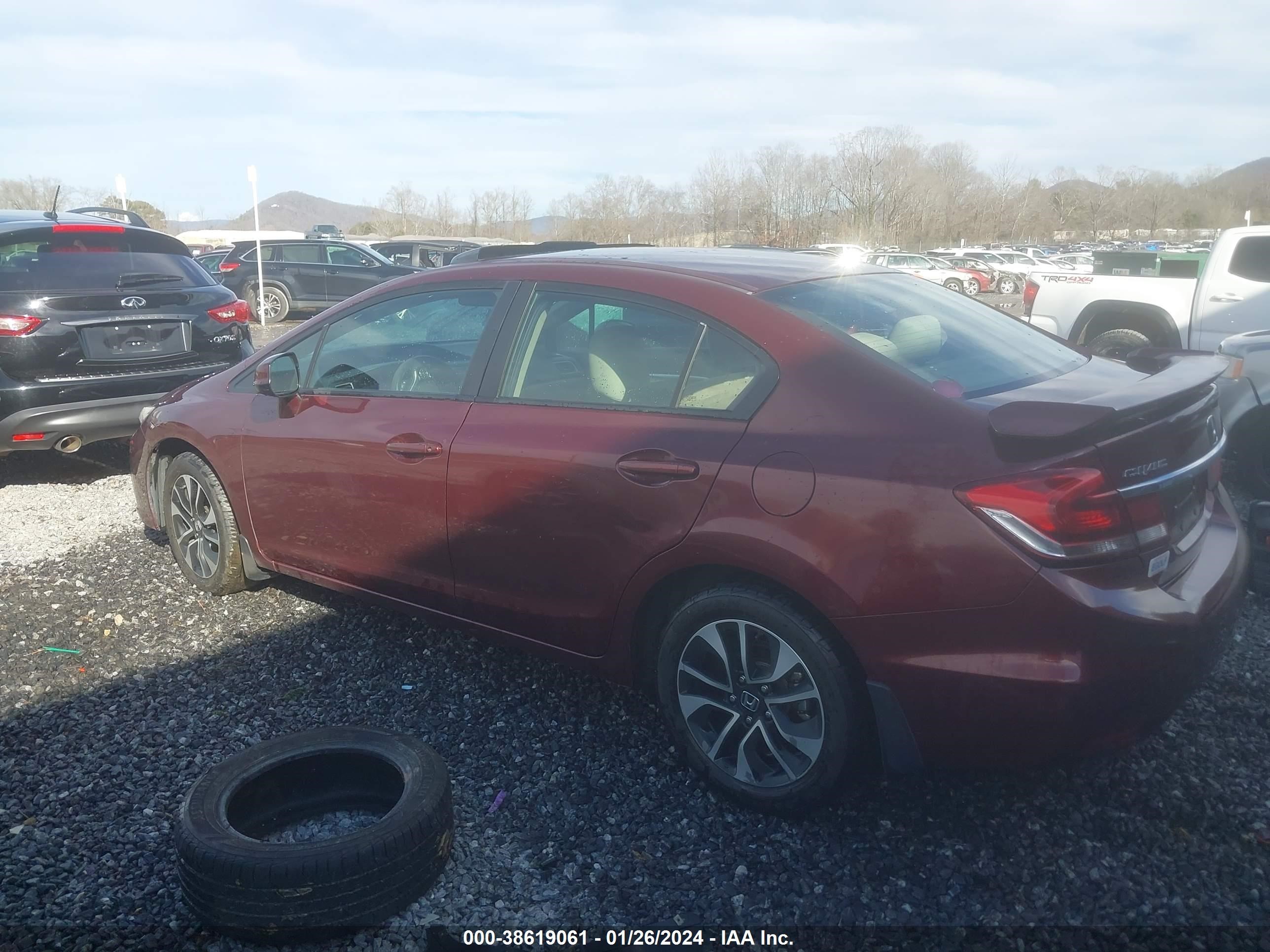 Photo 13 VIN: 2HGFB2F82DH538179 - HONDA CIVIC 