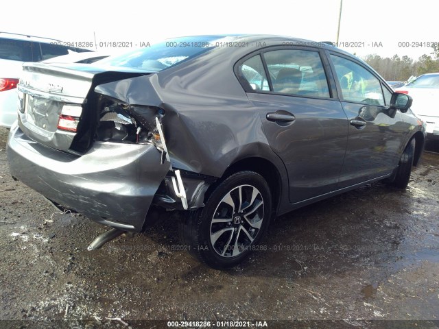 Photo 3 VIN: 2HGFB2F82FH557172 - HONDA CIVIC SEDAN 