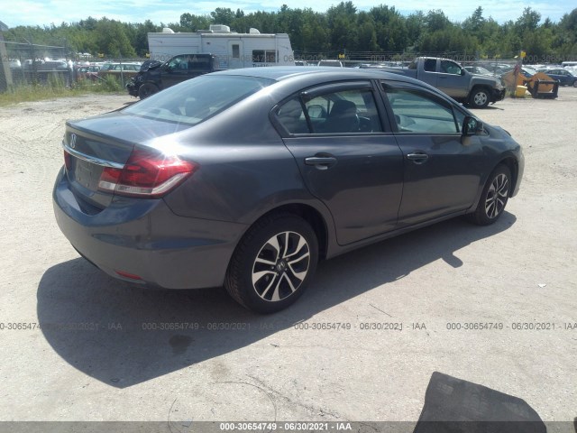 Photo 3 VIN: 2HGFB2F83DH535372 - HONDA CIVIC SDN 