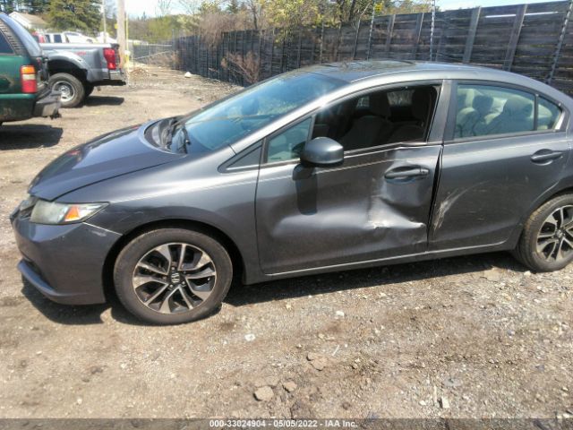 Photo 5 VIN: 2HGFB2F83DH537459 - HONDA CIVIC SDN 