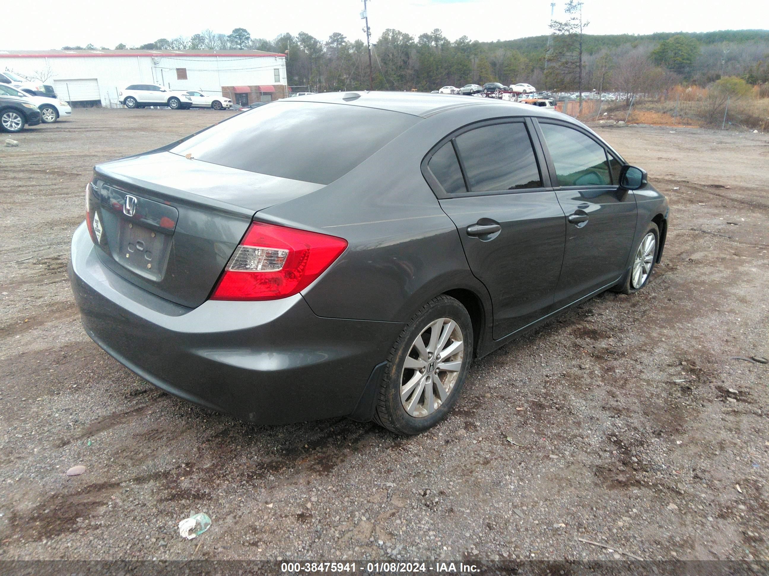 Photo 3 VIN: 2HGFB2F85CH306643 - HONDA CIVIC 