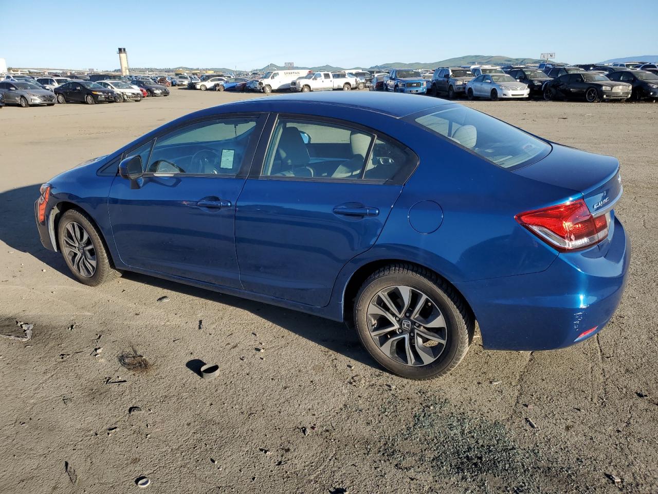 Photo 1 VIN: 2HGFB2F85FH535148 - HONDA CIVIC 