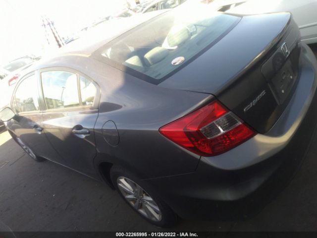 Photo 2 VIN: 2HGFB2F86CH589702 - HONDA CIVIC SDN 