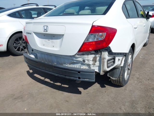 Photo 5 VIN: 2HGFB2F87CH324304 - HONDA CIVIC 