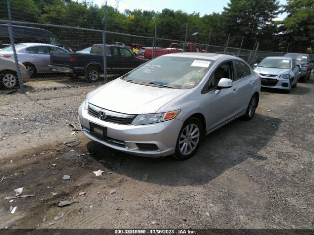 Photo 1 VIN: 2HGFB2F88CH309729 - HONDA CIVIC 