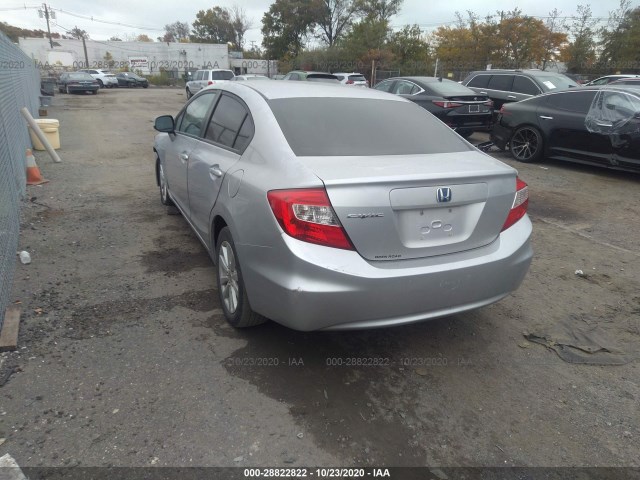 Photo 2 VIN: 2HGFB2F88CH329656 - HONDA CIVIC SDN 