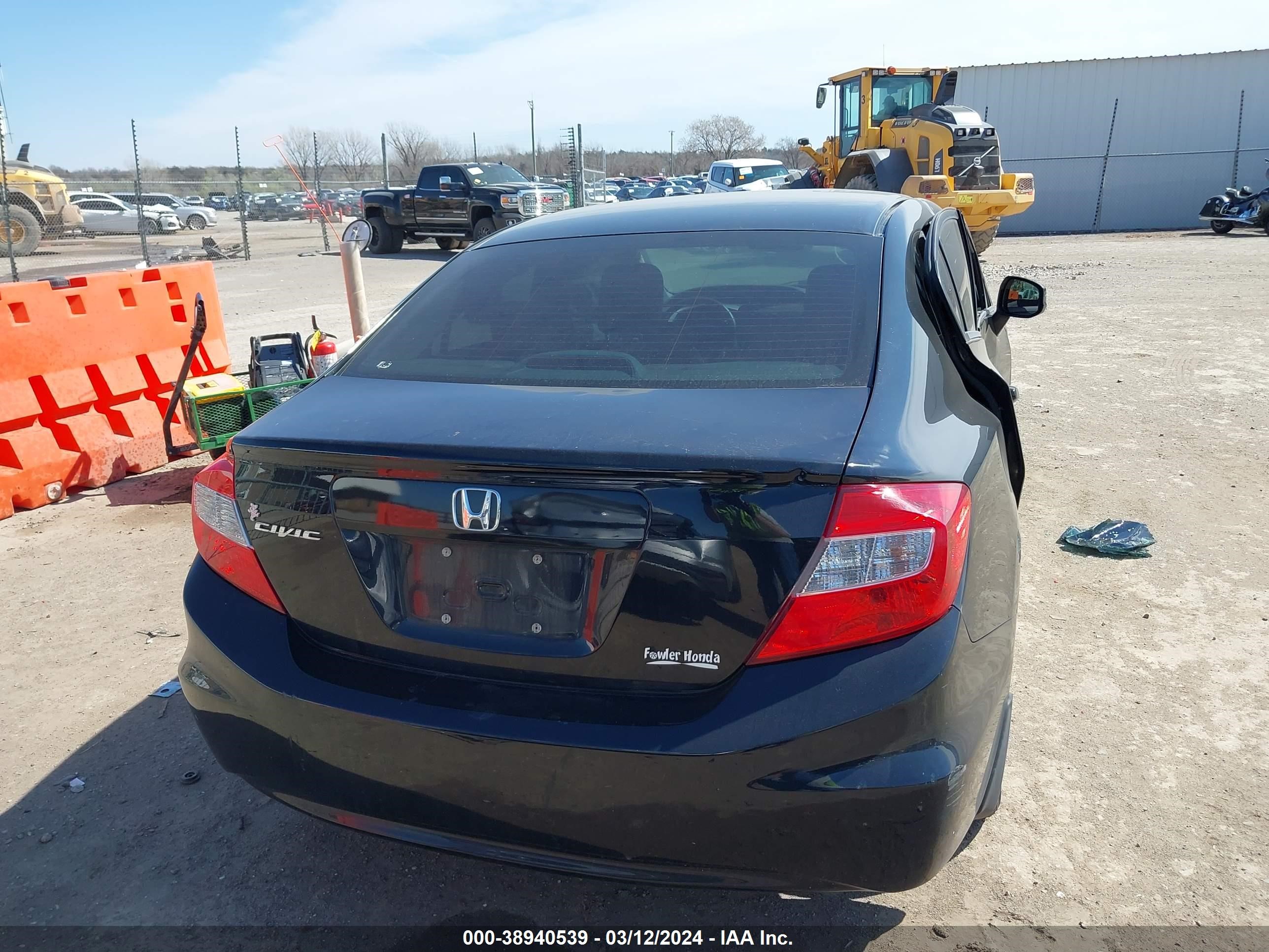 Photo 15 VIN: 2HGFB2F88CH333254 - HONDA CIVIC 