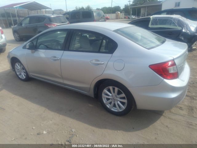 Photo 2 VIN: 2HGFB2F88CH511700 - HONDA CIVIC 