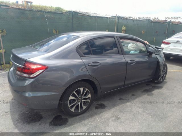 Photo 3 VIN: 2HGFB2F88DH543869 - HONDA CIVIC SDN 