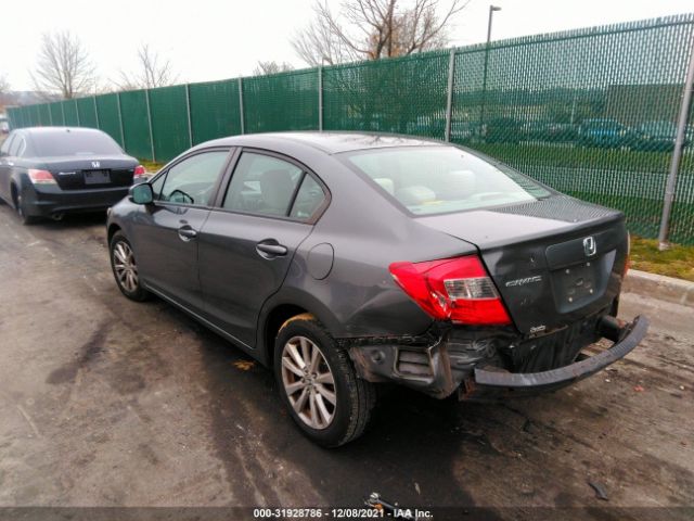 Photo 2 VIN: 2HGFB2F89CH529994 - HONDA CIVIC SDN 