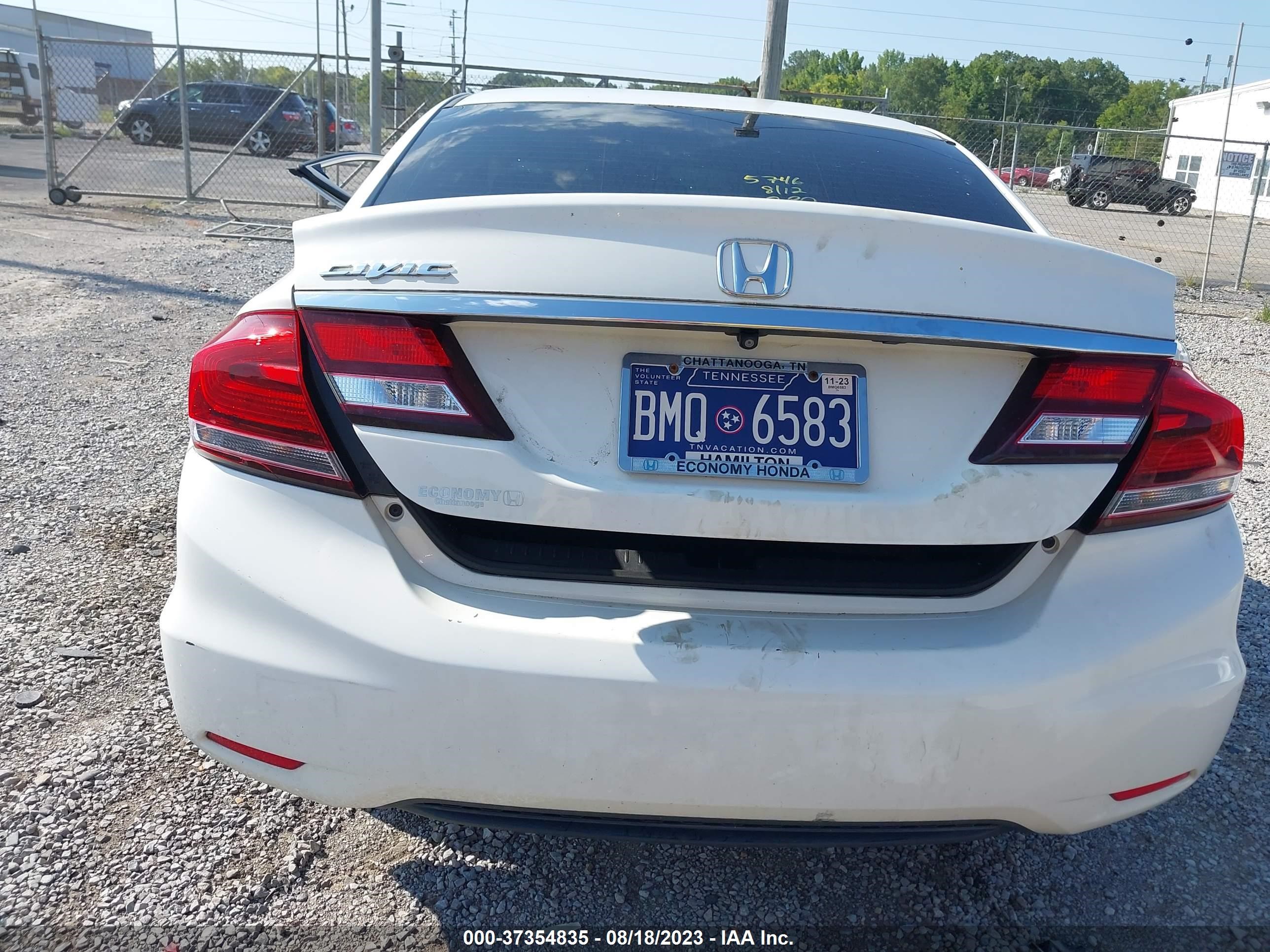 Photo 15 VIN: 2HGFB2F89EH550167 - HONDA CIVIC 