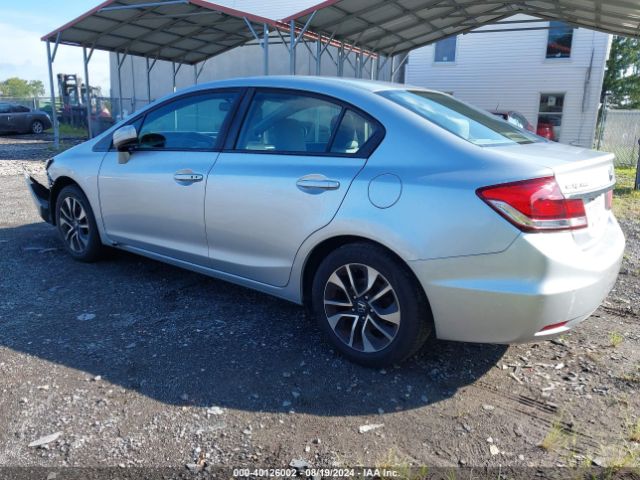 Photo 2 VIN: 2HGFB2F89FH553491 - HONDA CIVIC 