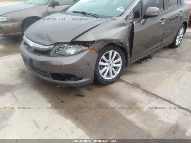 Photo 5 VIN: 2HGFB2F8XCH537019 - HONDA CIVIC SDN 