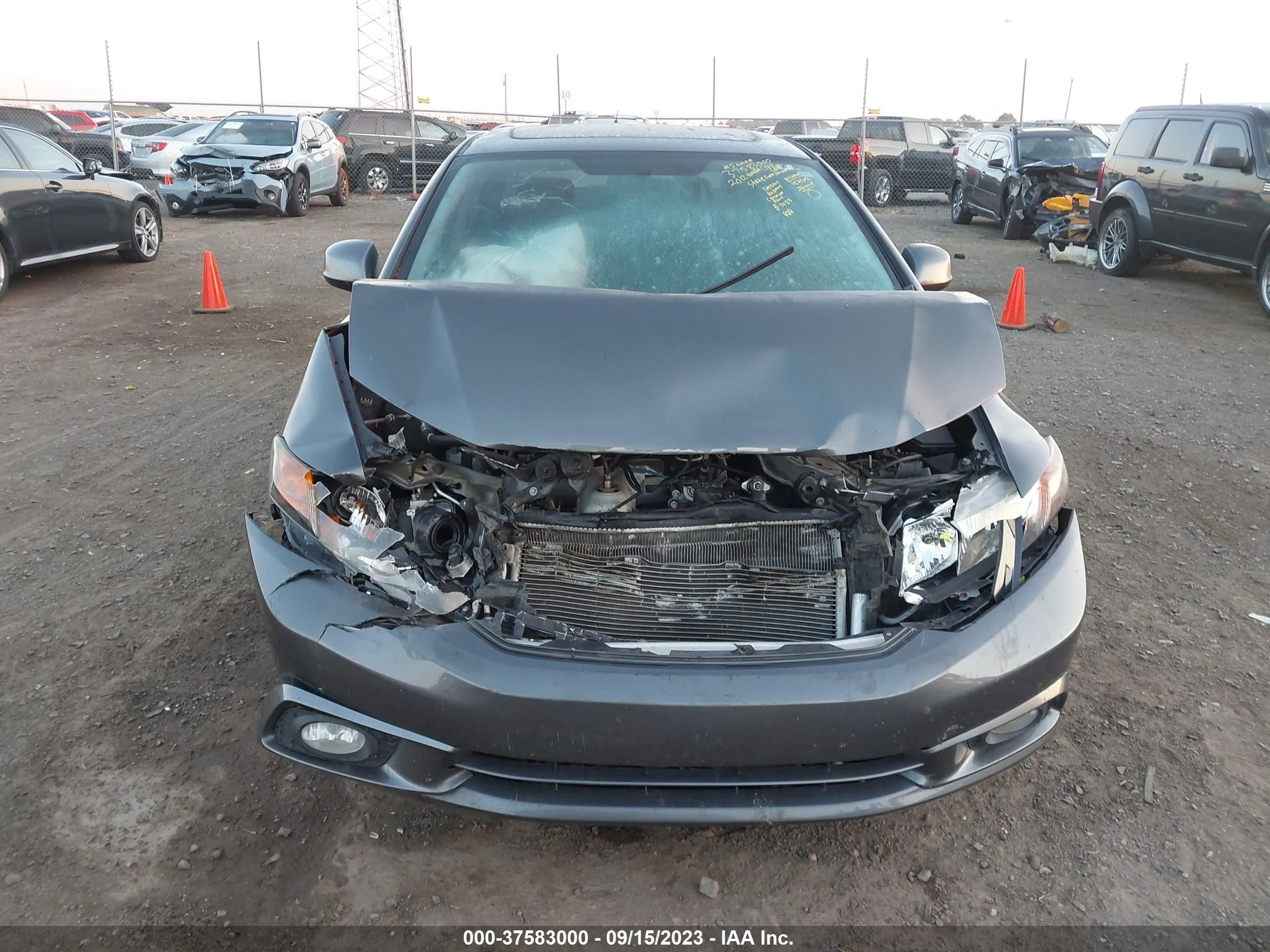 Photo 11 VIN: 2HGFB2F91CH515631 - HONDA CIVIC 