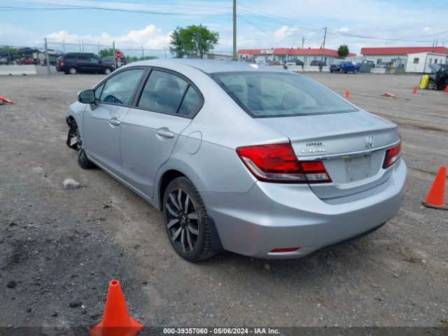 Photo 2 VIN: 2HGFB2F92FH549582 - HONDA CIVIC 