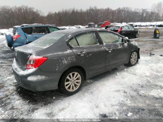 Photo 3 VIN: 2HGFB2F93CH525335 - HONDA CIVIC 