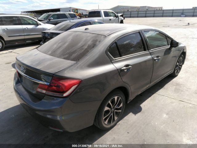 Photo 3 VIN: 2HGFB2F93DH556893 - HONDA CIVIC SDN 