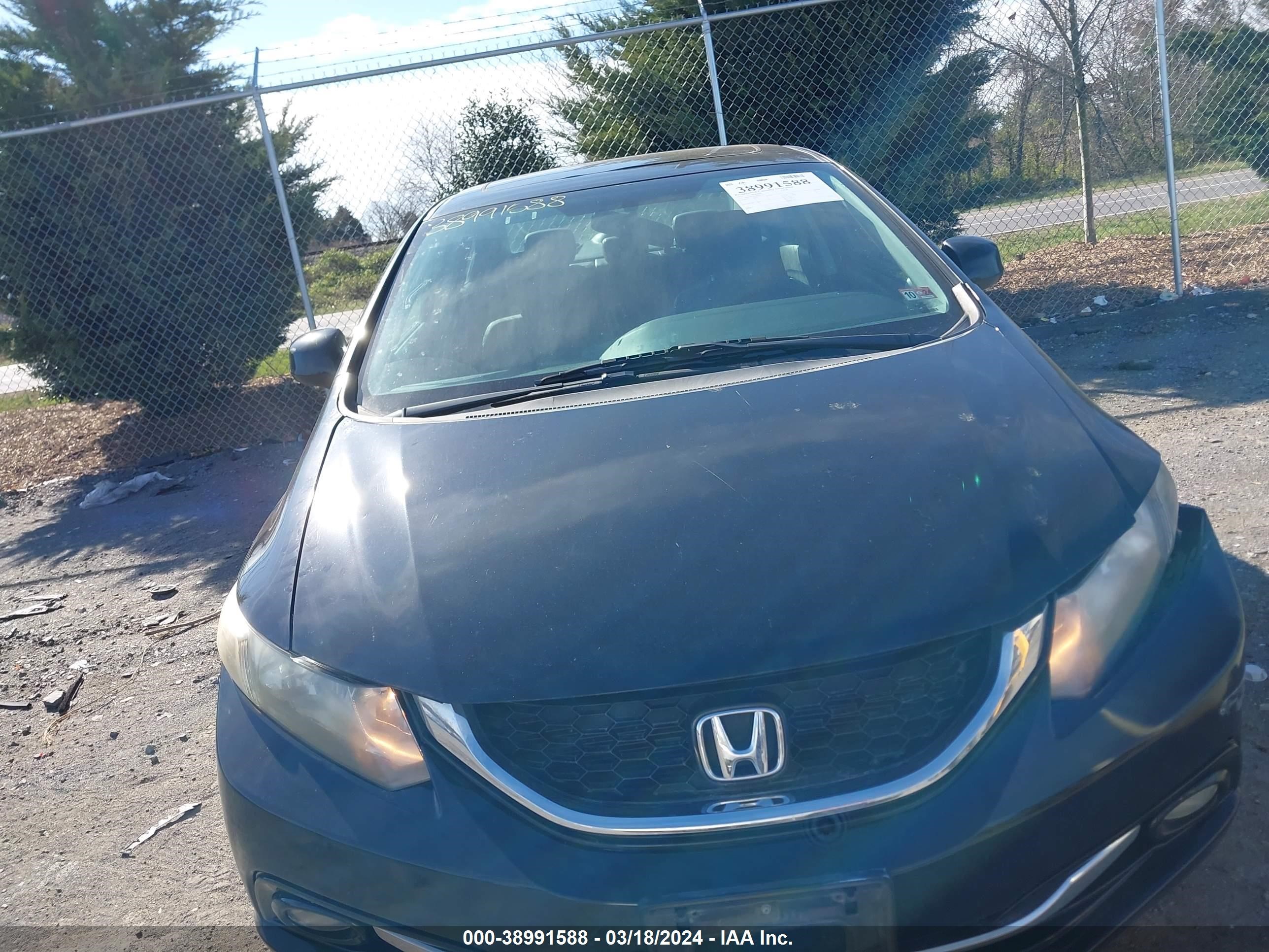 Photo 11 VIN: 2HGFB2F95DH557463 - HONDA CIVIC 