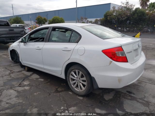 Photo 2 VIN: 2HGFB2F96CH545854 - HONDA CIVIC 