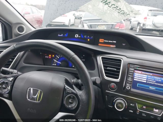 Photo 6 VIN: 2HGFB2F96DH503802 - HONDA CIVIC SDN 