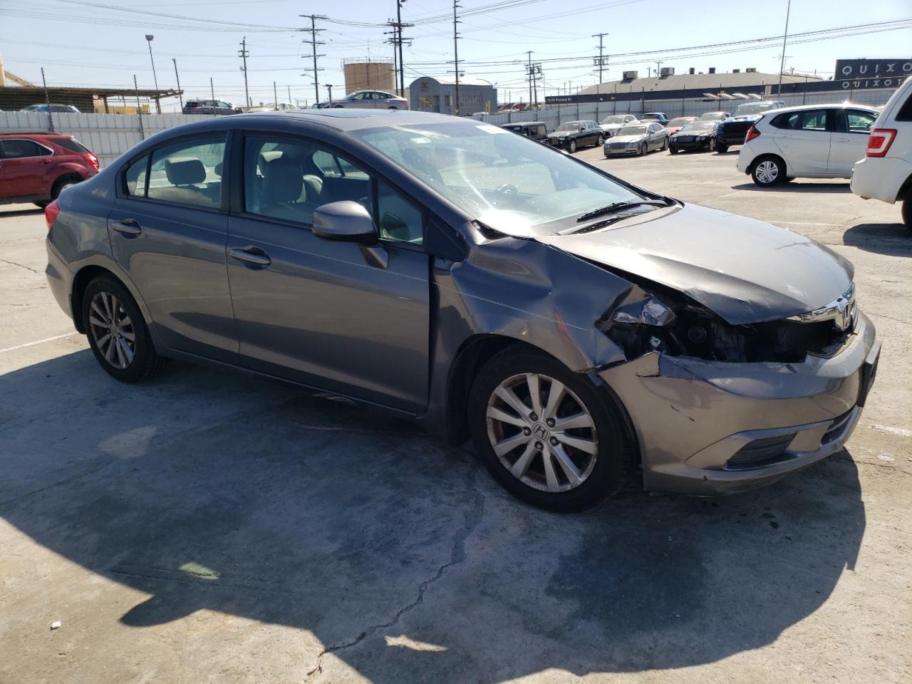 Photo 3 VIN: 2HGFB2F9XCH517877 - HONDA CIVIC 