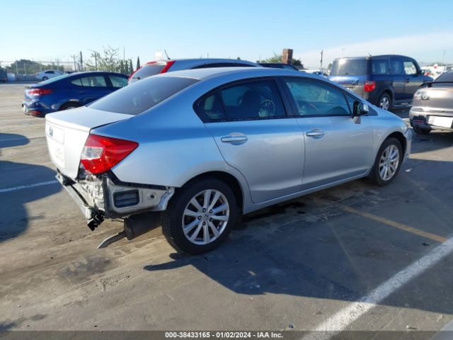 Photo 3 VIN: 2HGFB2F9XCH529723 - HONDA CIVIC 