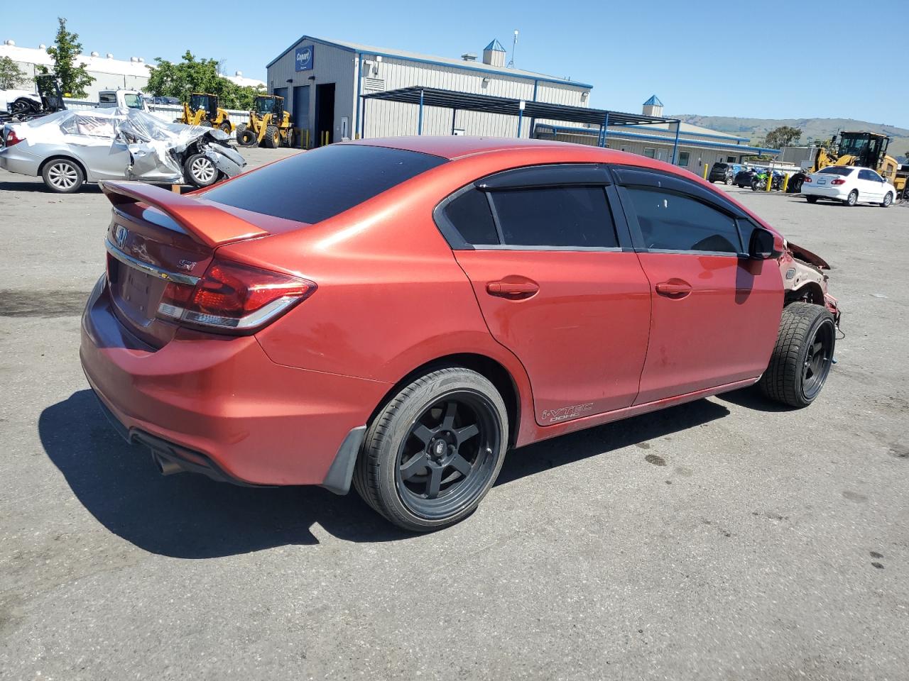 Photo 2 VIN: 2HGFB6E57DH705439 - HONDA CIVIC 