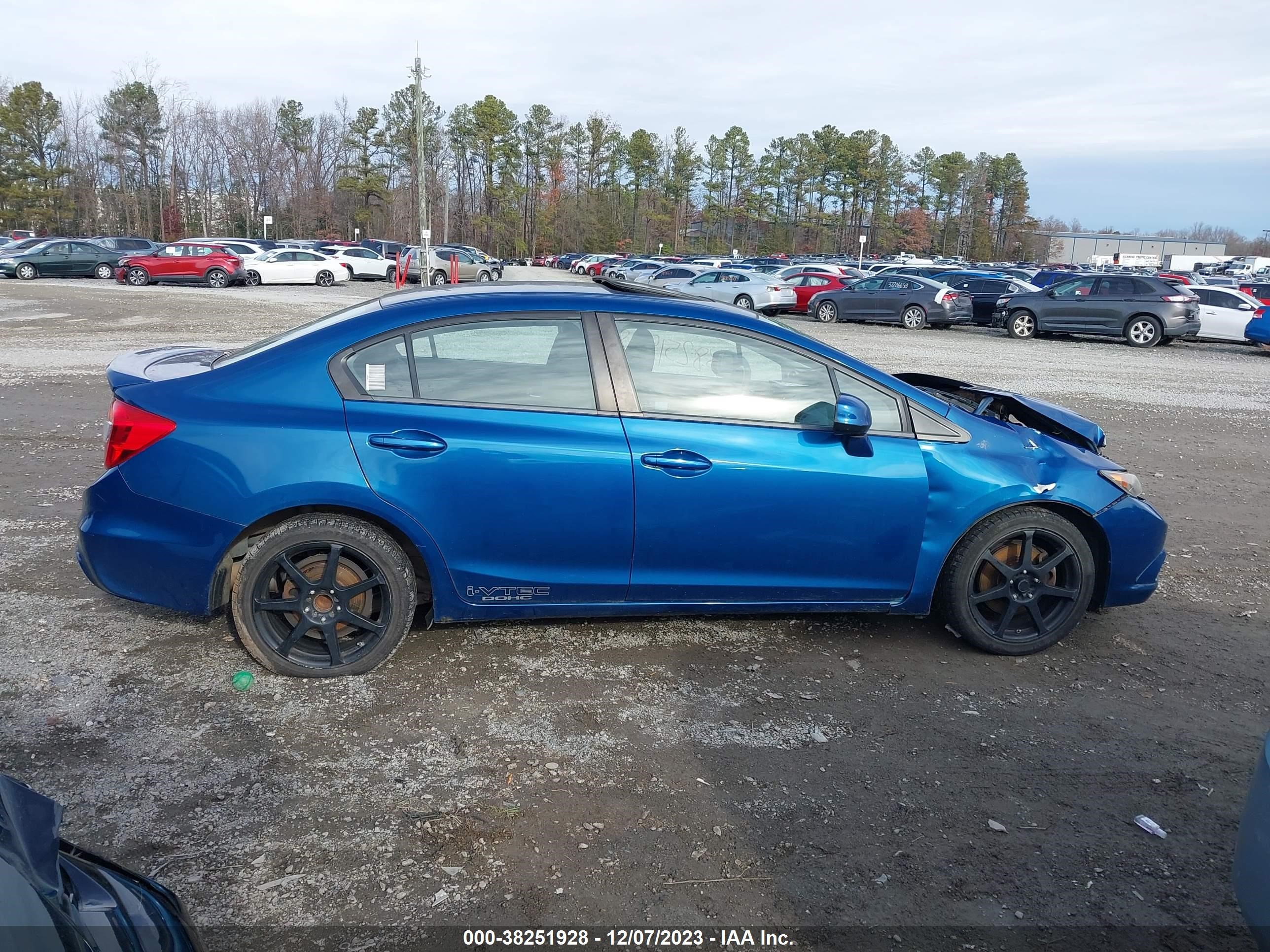 Photo 12 VIN: 2HGFB6E5XCH702095 - HONDA CIVIC 