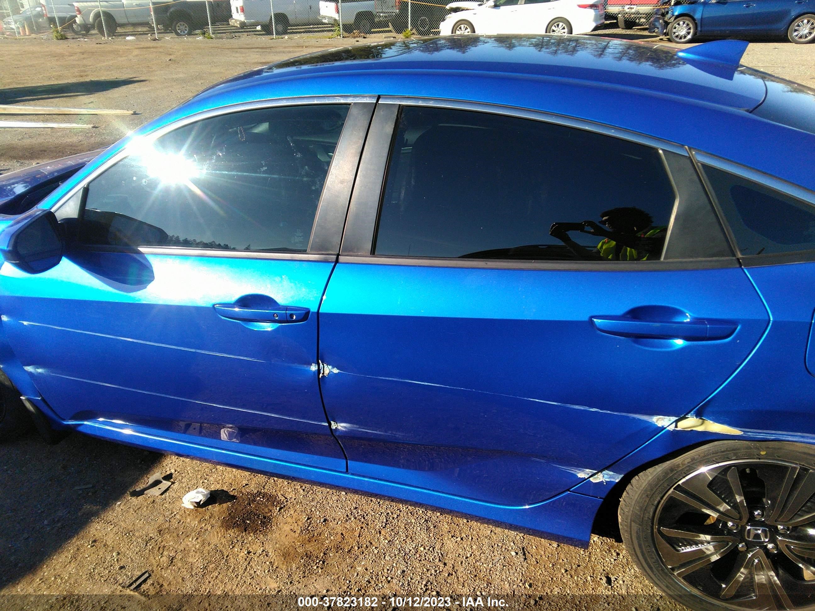 Photo 13 VIN: 2HGFC1E52JH702170 - HONDA CIVIC 