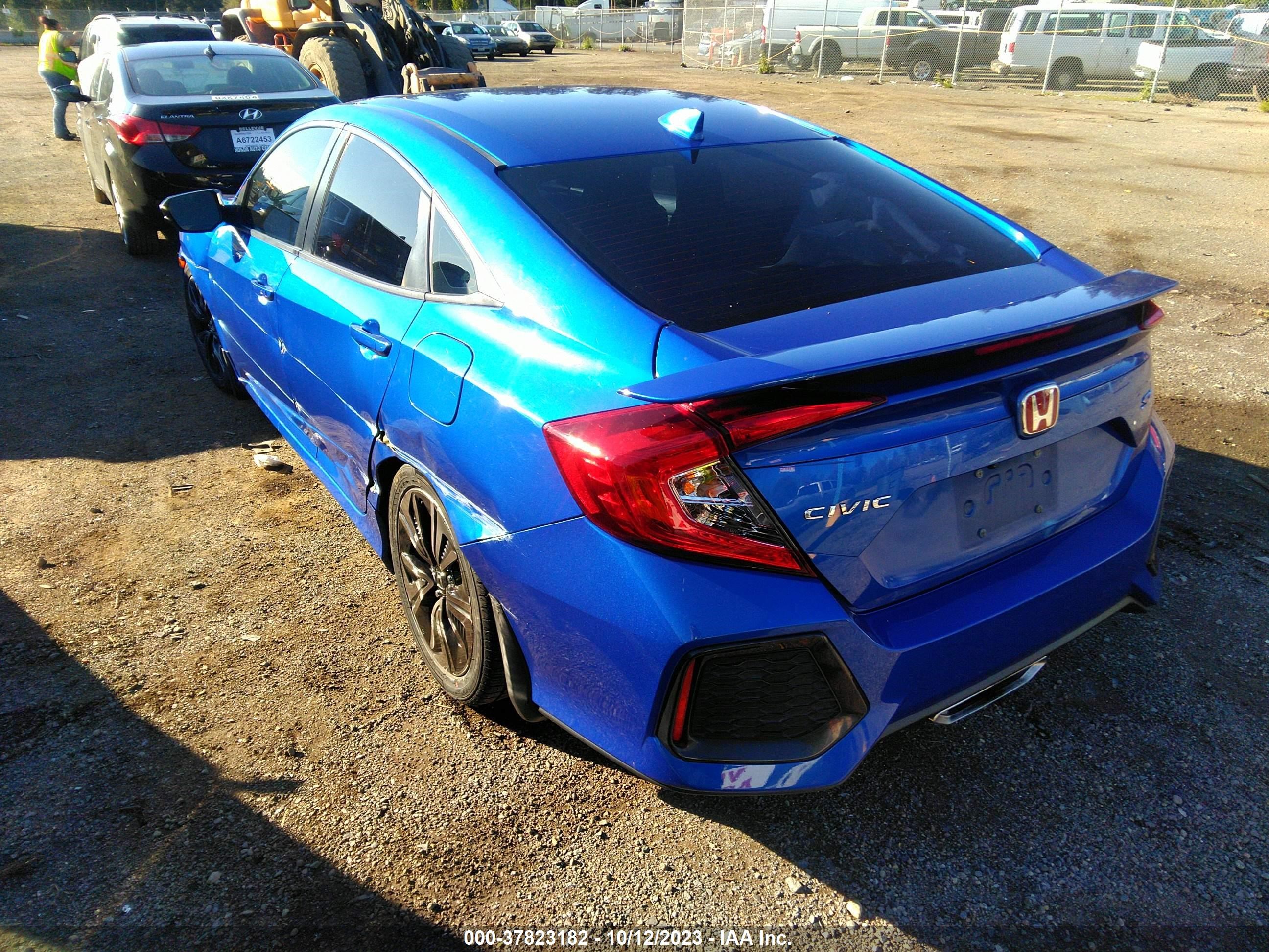 Photo 2 VIN: 2HGFC1E52JH702170 - HONDA CIVIC 