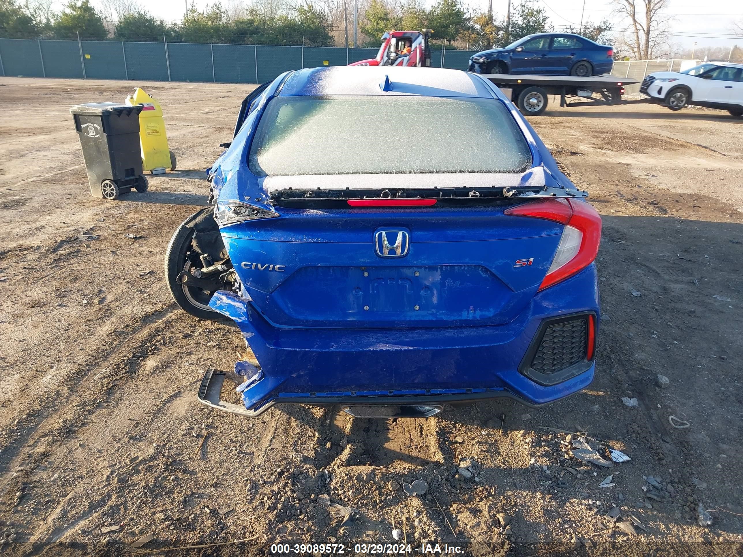 Photo 16 VIN: 2HGFC1E5XJH709092 - HONDA CIVIC 