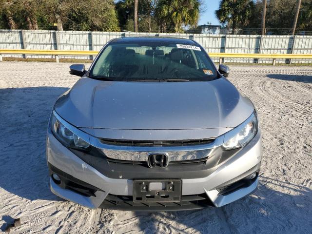 Photo 4 VIN: 2HGFC1F30HH645443 - HONDA CIVIC 