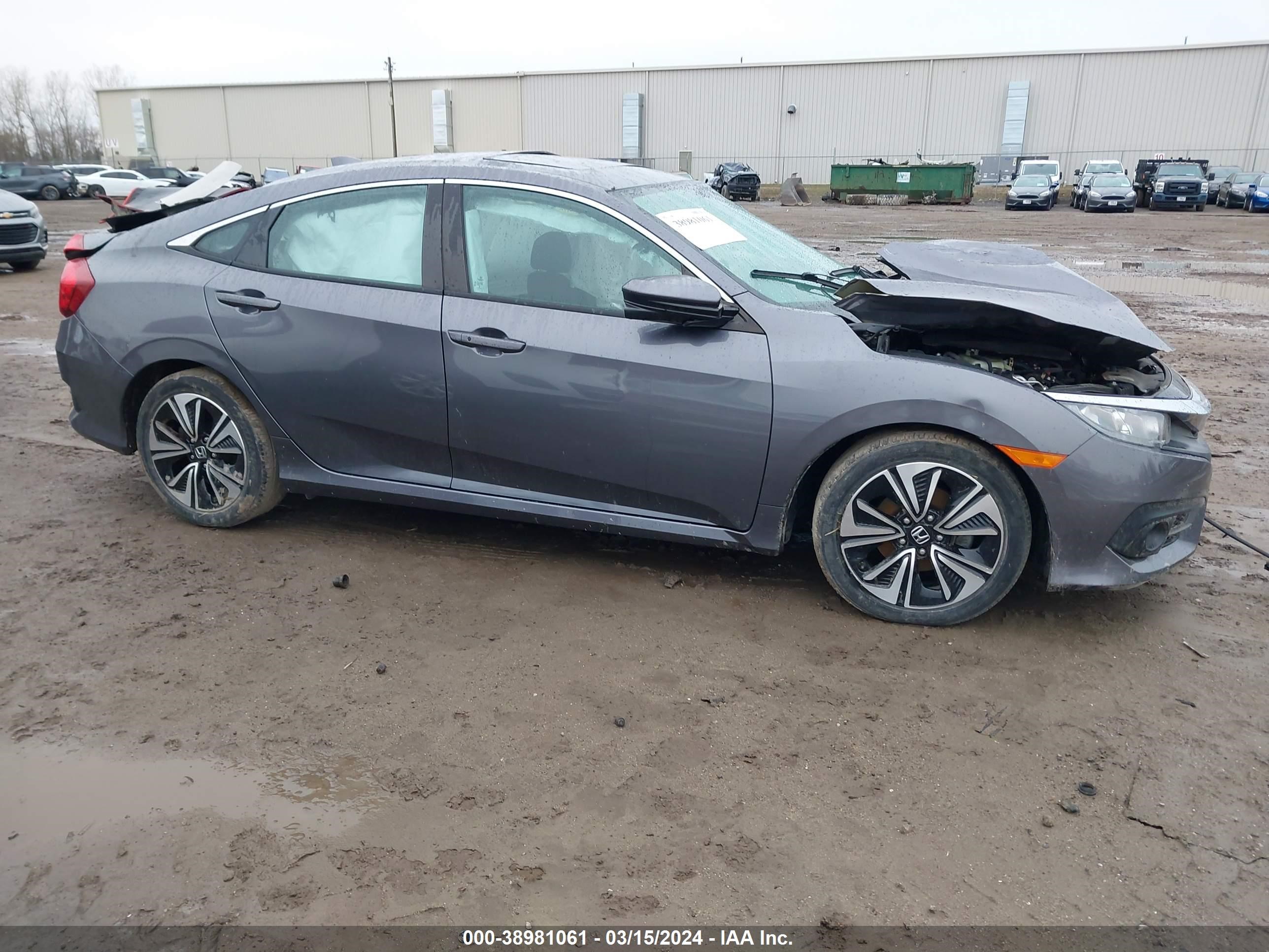 Photo 13 VIN: 2HGFC1F31JH644128 - HONDA CIVIC 