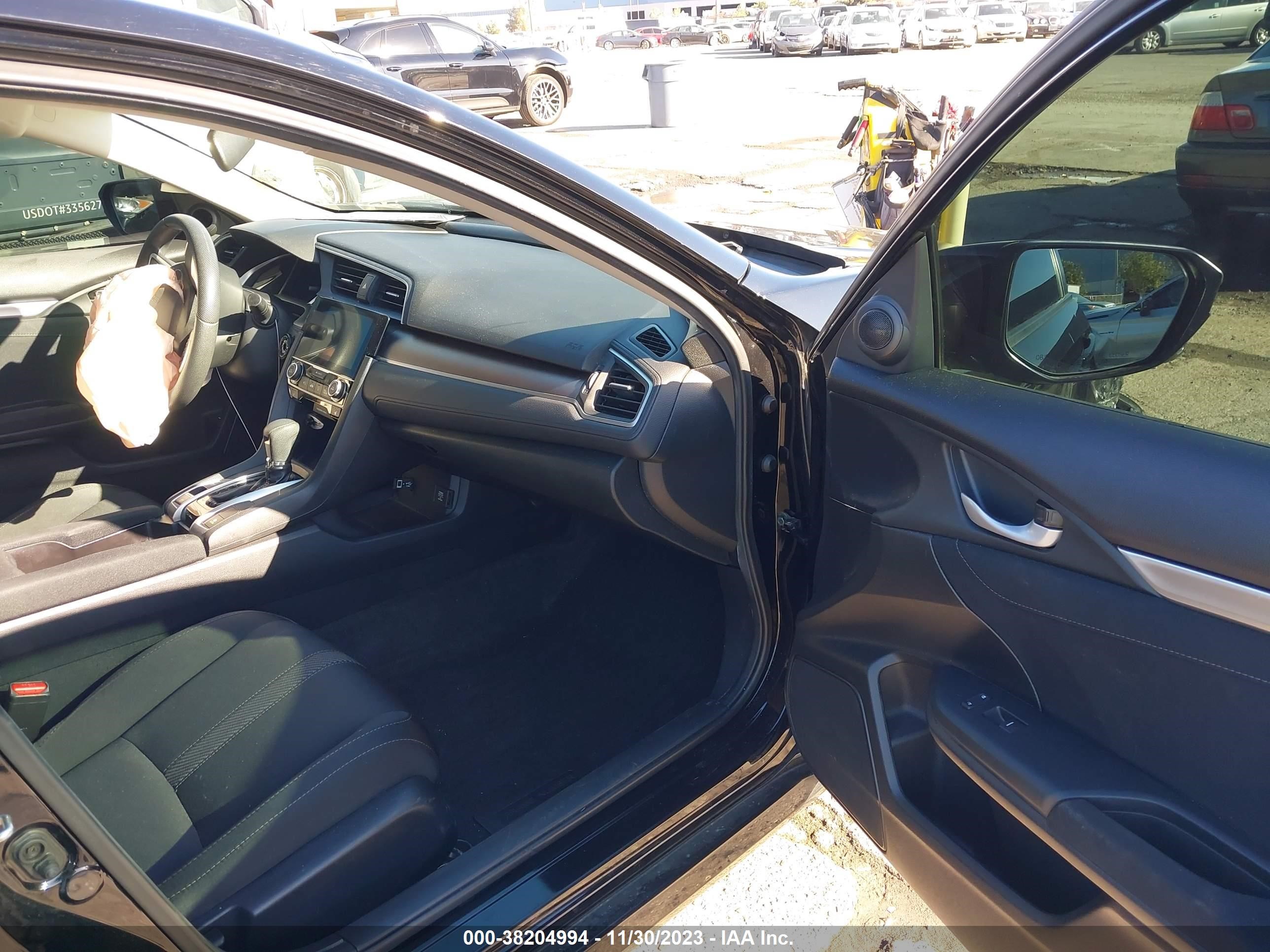 Photo 4 VIN: 2HGFC1F33GH638534 - TOYOTA COROLLA 