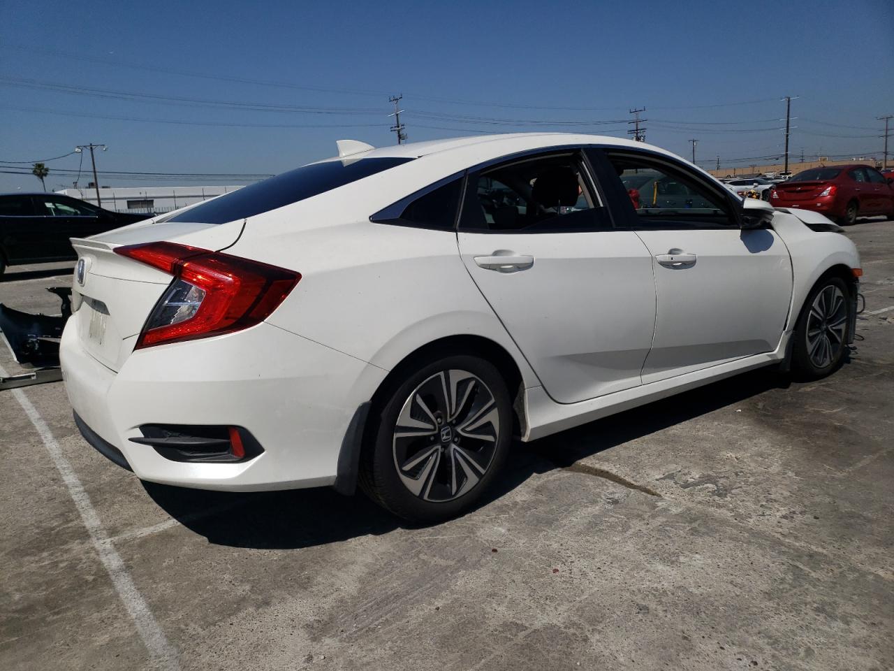 Photo 2 VIN: 2HGFC1F38GH654731 - HONDA CIVIC 