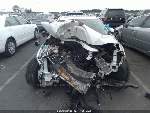 Photo 5 VIN: 2HGFC1F3XJH640045 - HONDA CIVIC SEDAN 