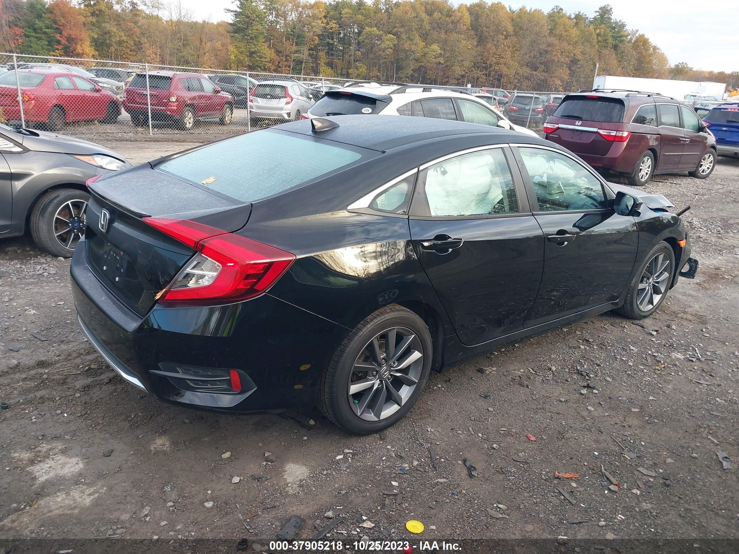 Photo 3 VIN: 2HGFC1F3XKH652116 - HONDA CIVIC 